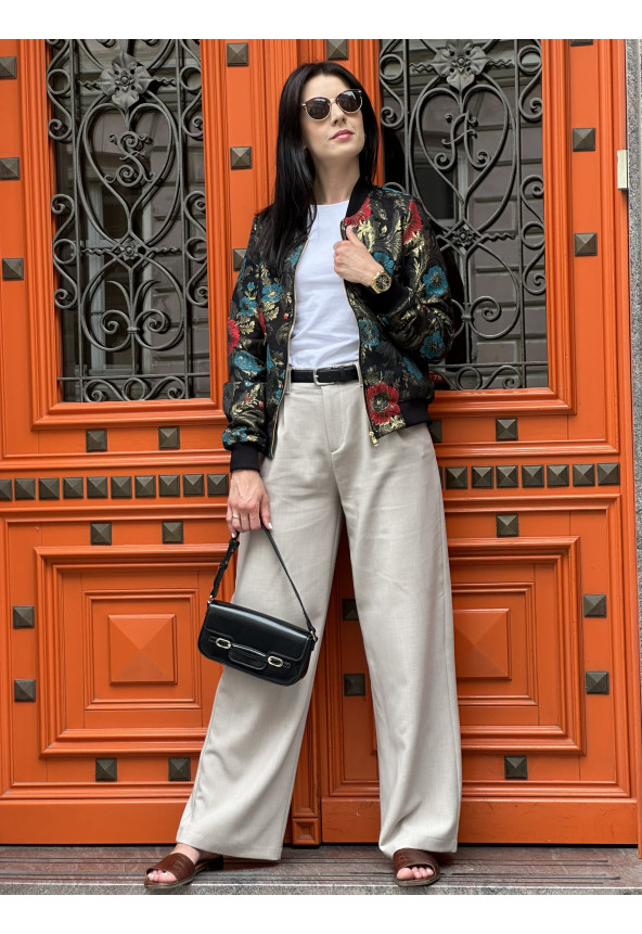 czarna kurtka żakardowa bomberka z kwiatowym wzorem MoWo Fashion