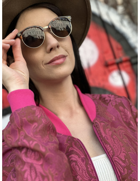 ciemny róż kurtka damska w kwiaty z ściągaczami MoWo Fashion