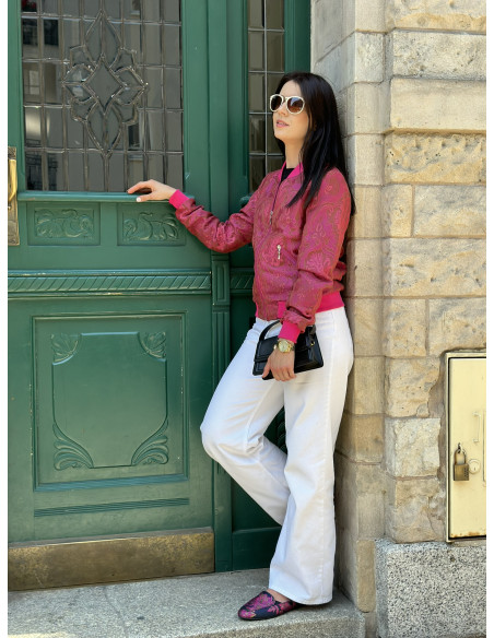 ciemny róż kurtka damska w kwiaty z ściągaczami MoWo Fashion