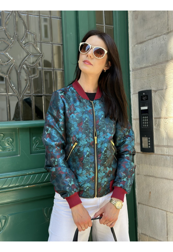 turkusowa damska kurtka mowo fashion pantone alexandrite 2